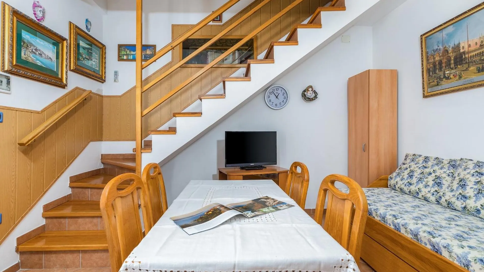 Apartments Lungomare Cres 0*,